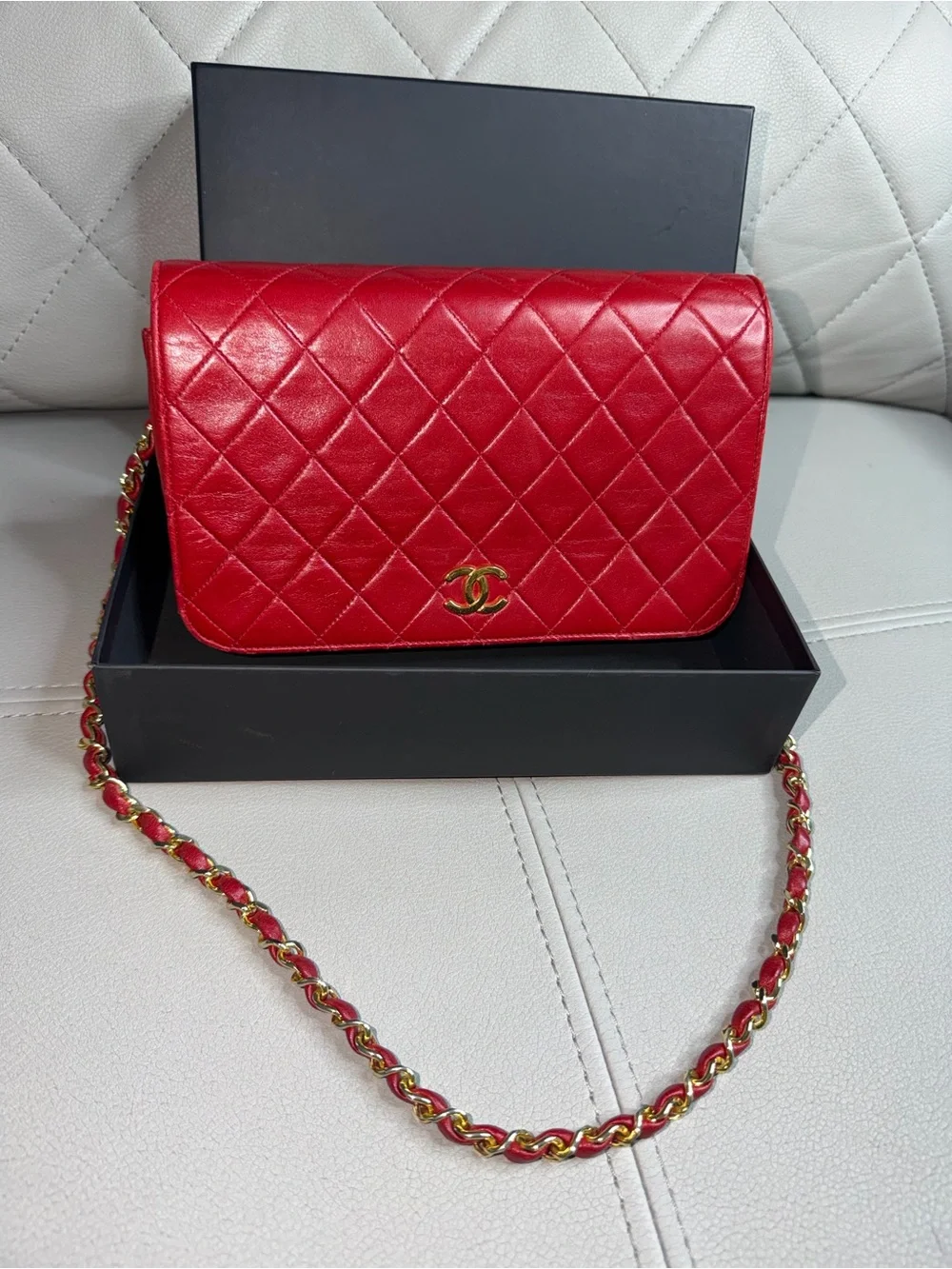 CHANEL classic quilted